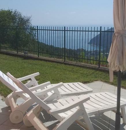 Appartamento Terrazza Vista Mare Mozzafiato Монеглия Екстериор снимка