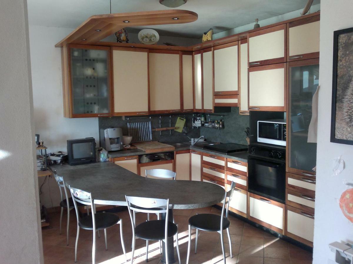 Appartamento Terrazza Vista Mare Mozzafiato Монеглия Екстериор снимка